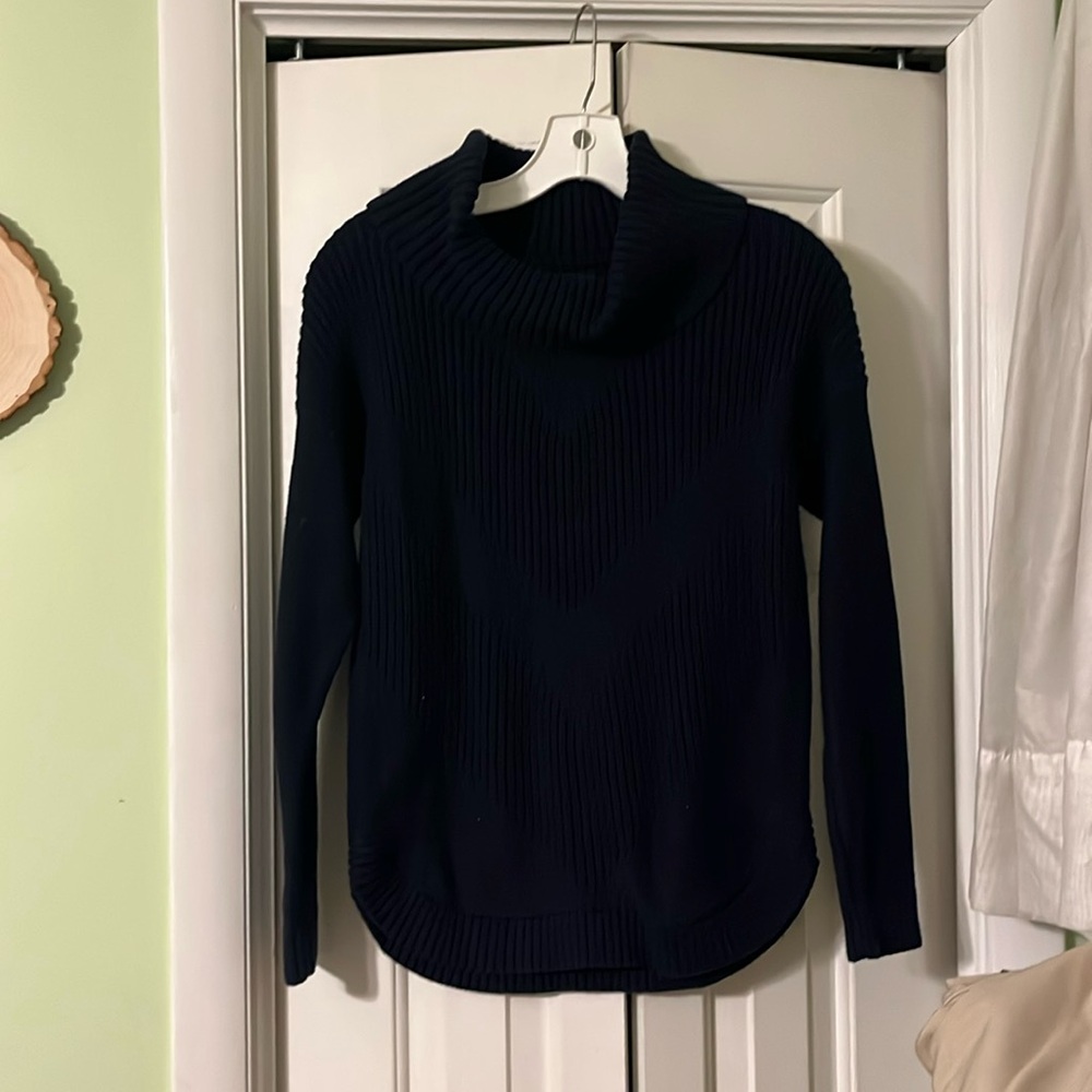 Small Banana Republicublic sweater